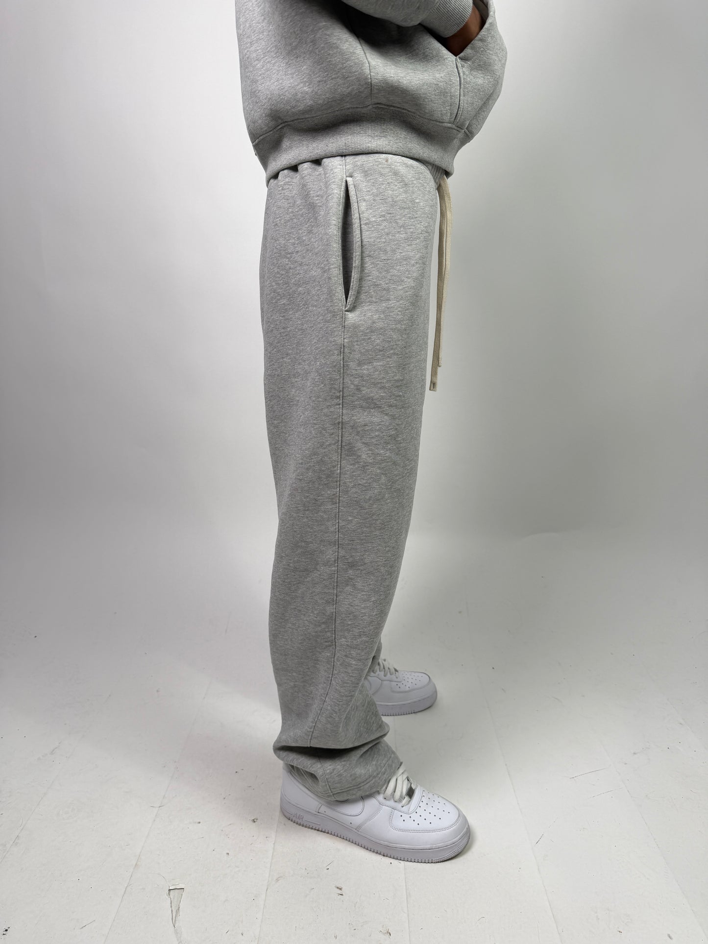 19 Core Plain Grey Sweatpants