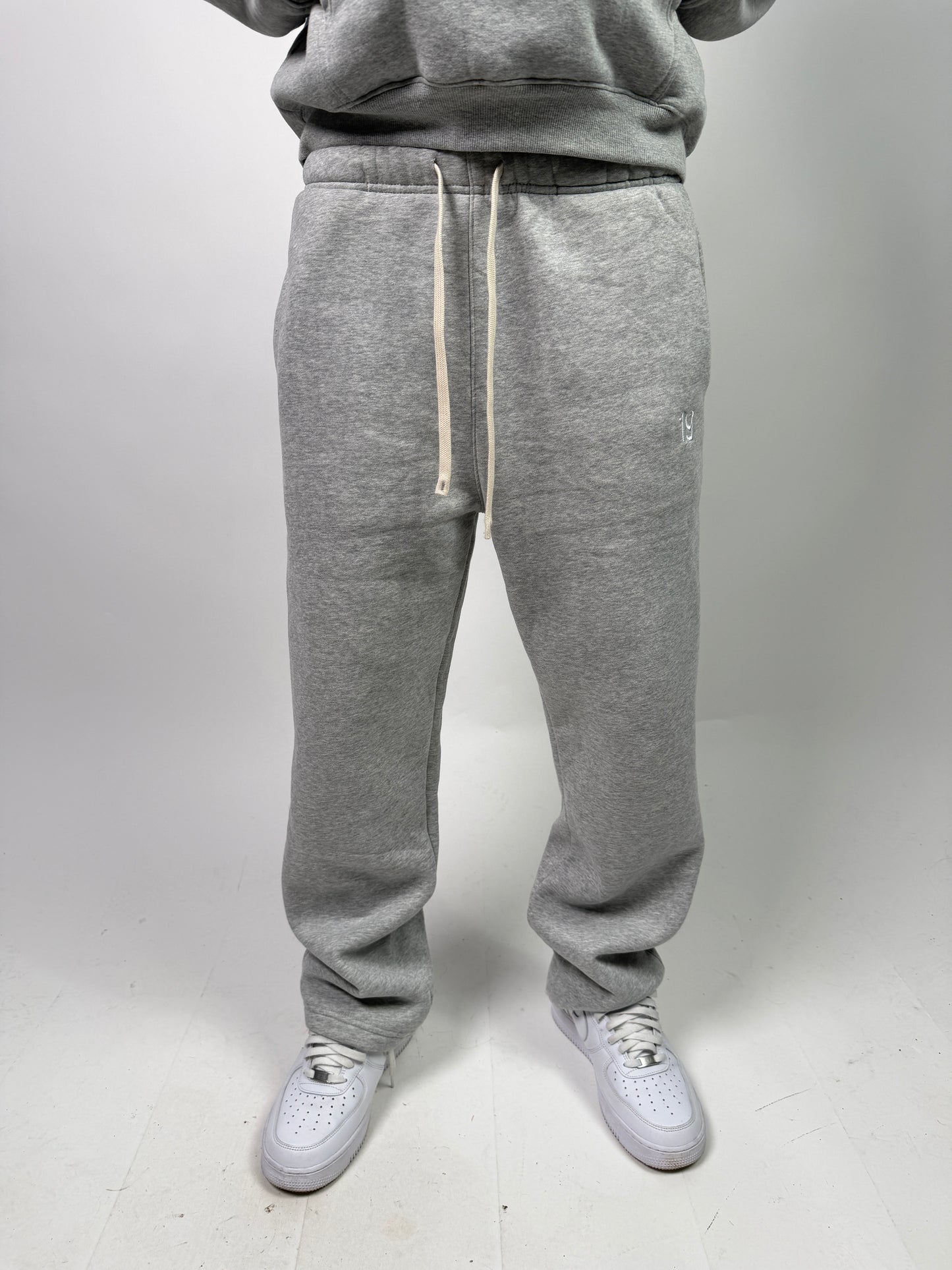 19 Core Plain Grey Sweatpants
