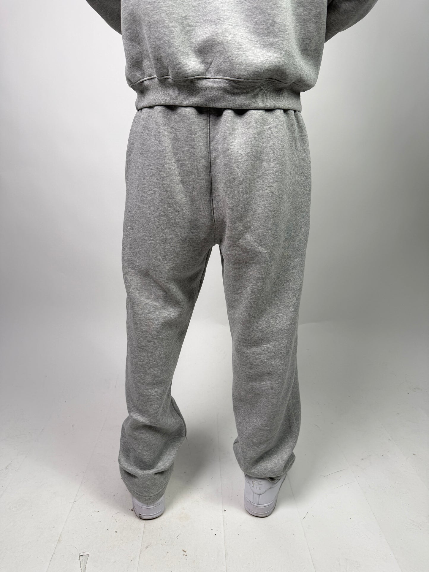 19 Core Plain Grey Sweatpants